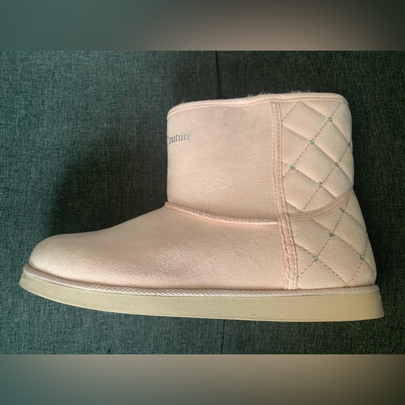 Juicy Couture Kayte Boots 🎀 - Picture 3 of 4